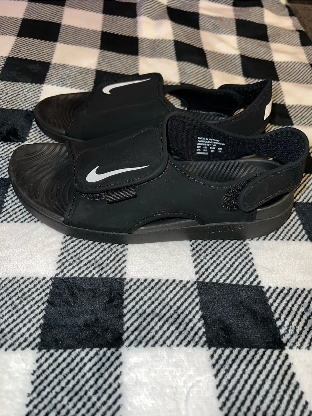 New Nike Black Kids' Slide Sandals with White Swoosh